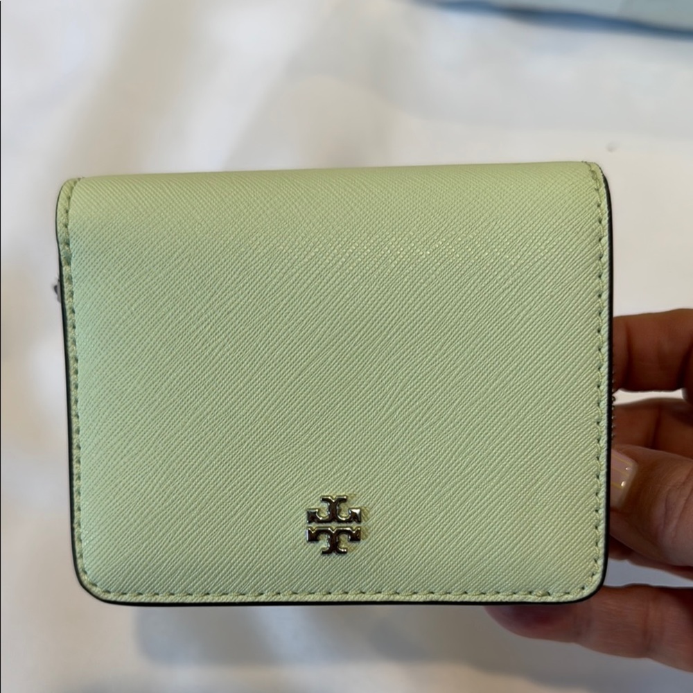 NWT Tory Burch Light Green Card Holder